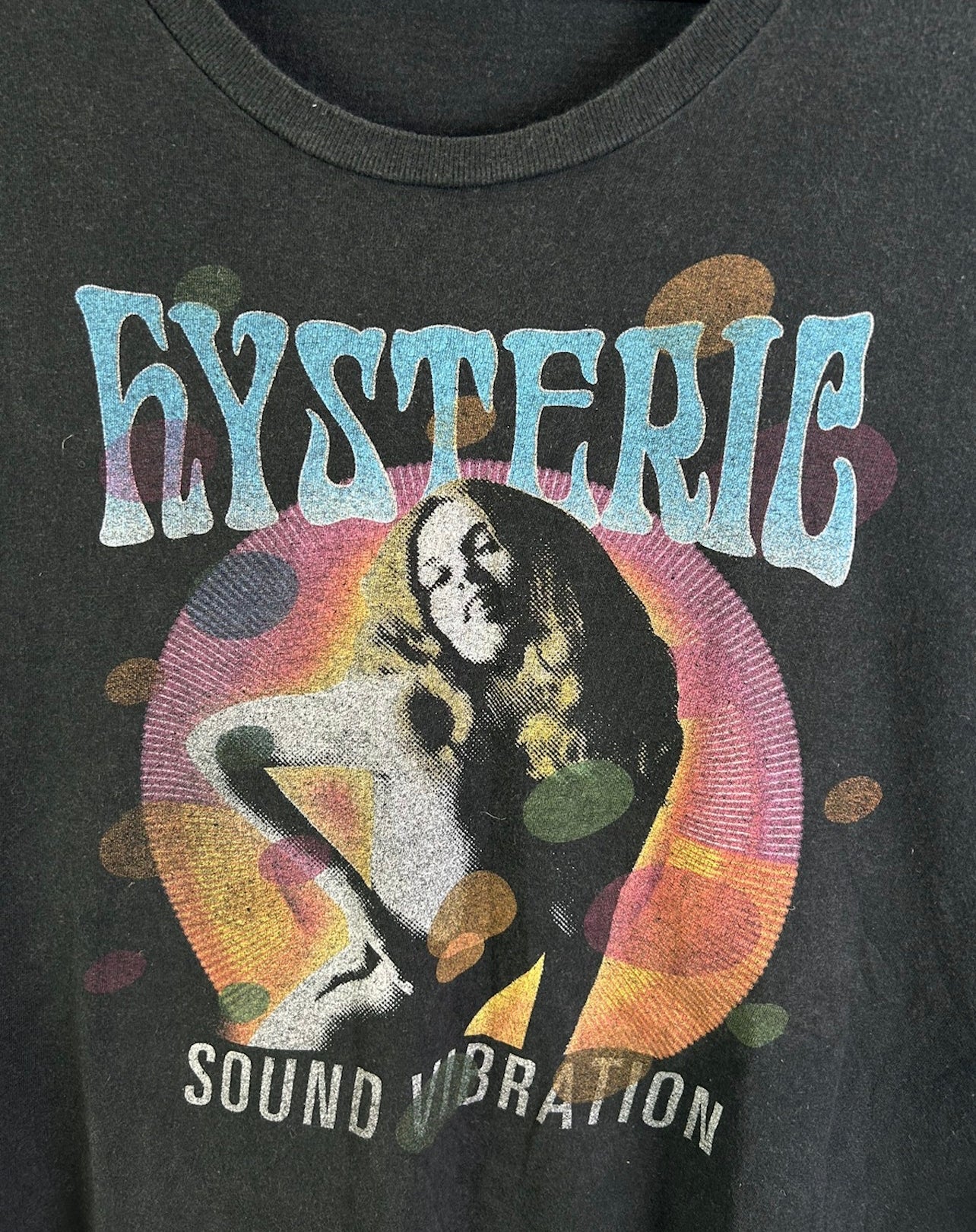 Hysteric Glamour Sound Vibration Girl Print T-Shirt Size: L